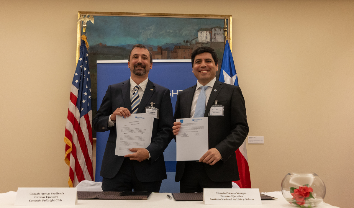 Fulbright Chile firma convenios con INACH e INLiSa para fortalecer la cooperación científica entre Chile y Estados Unidos