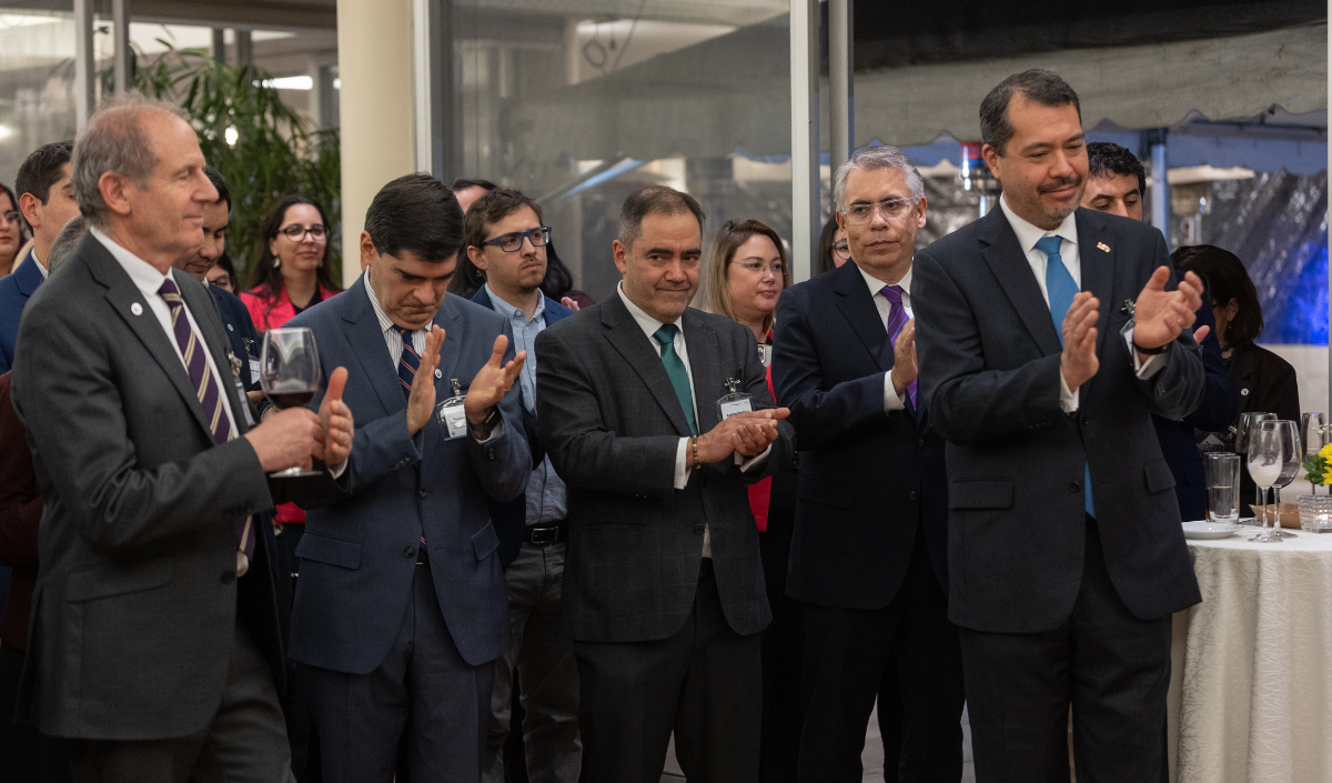 Fulbright Chile firma convenios con INACH e INLiSa para fortalecer la cooperación científica entre Chile y Estados Unidos
