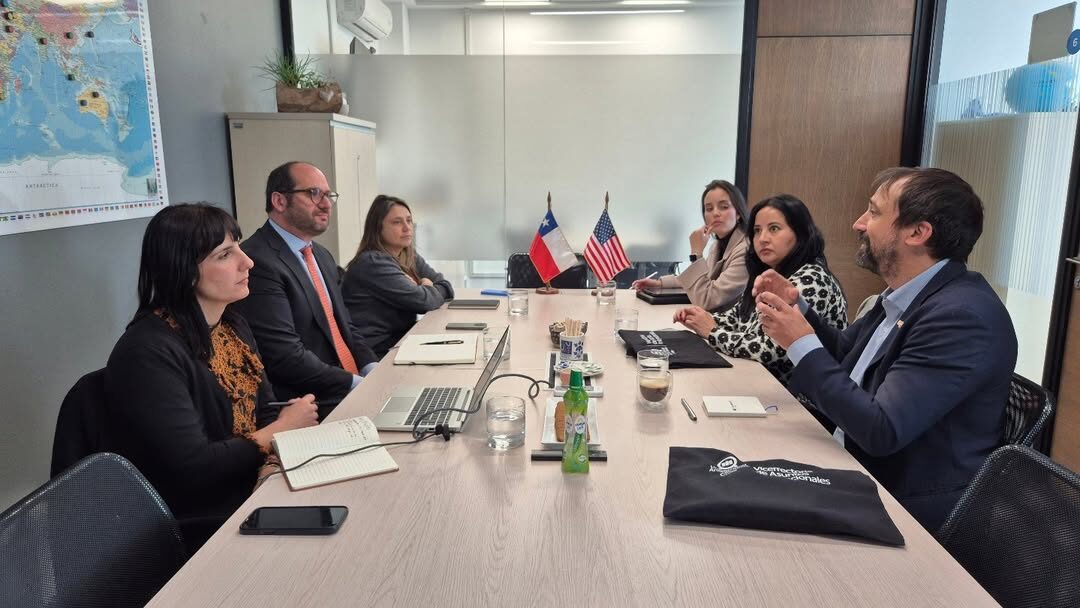 Encuentro entre Fulbright Chile y la Universidad Andrés Bello marca nuevas oportunidades de cooperación